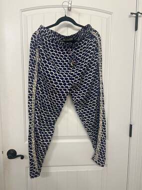 Anthropologie Size S Blue and White Scallop Print Drawstring Jogger Pants